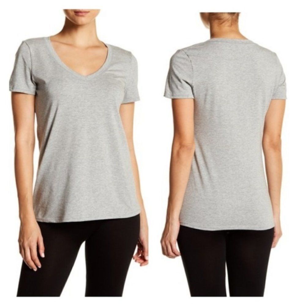 NEW Theo & Spence Vneck Tshirt sz Medium in Grey